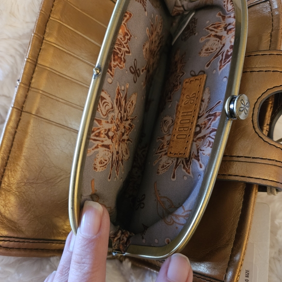 Hobo Gold Dust Leather Clutch - Picture 7 of 10